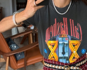 השם יברך אותך: אחת המשפיעניות האהובות בעולם מציגה לוק ציוני מושלם