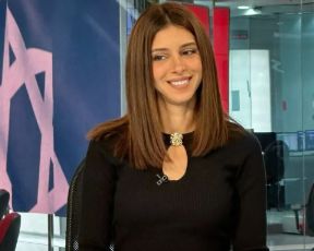 בעיצומה של המלחמה: עדי זריפי בחולצה משגעת