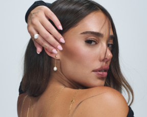 השמלה של דנית גרינברג חשפה פרט מהמם בגב שלה