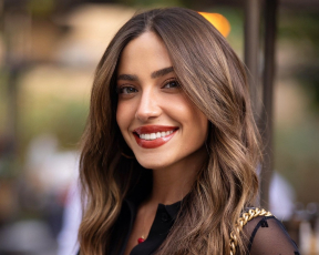 שיק פריזאי: דניאל גרינברג מציגה מלתחת חופשה מטריפה