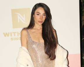 בקור הזה: טליה עובדיה נראית מדהים בשמלת מיני מנצנצת