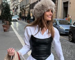 טיילור מלכוב בטרנד שכולן לובשות עכשיו וזה הורס עליה