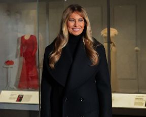 לא ציפינו ממלניה טראמפ ללבוש את המכנסיים האלה