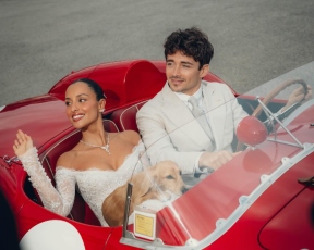 הכי רחוק בעולם: כוכב פורמולה 1, שארל לקלר, נישא לזוגתו בחתונה יפהפיה