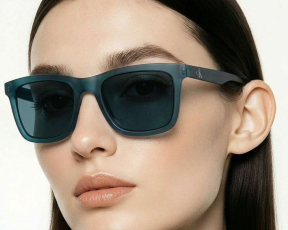 מתנה בשישי: משקפי שמש של Calvin Klein בשווי 580 שקלים