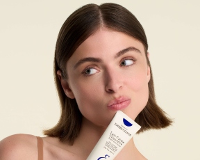 מתנה בשישי: מוצרי איפור של Embryolisse בשווי 500 שקלים